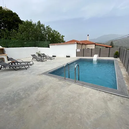 Villa Foteini Gerakari Mountain Resort Yerakarion Exterior photo